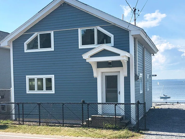 E Lakeshore Dr — Photo 1