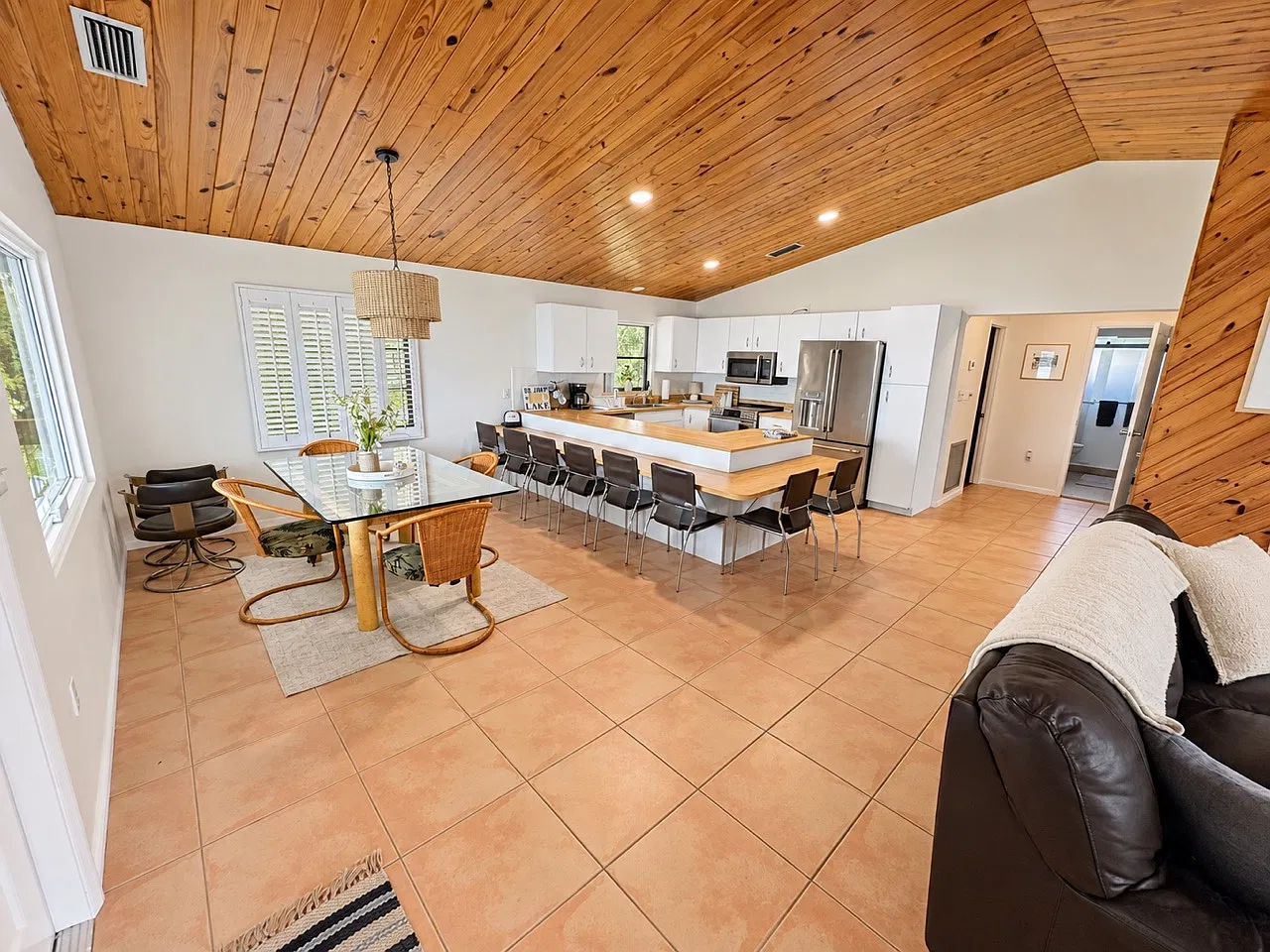 16 Twin Lakes rd — Photo 3