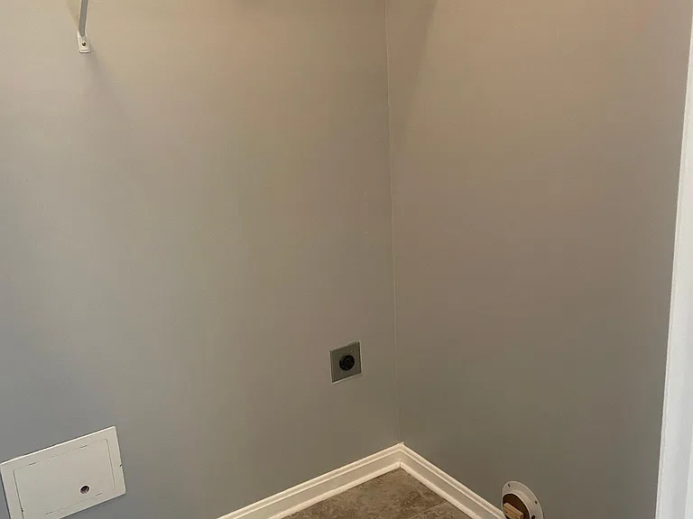 1708 Field Dr — Photo 7