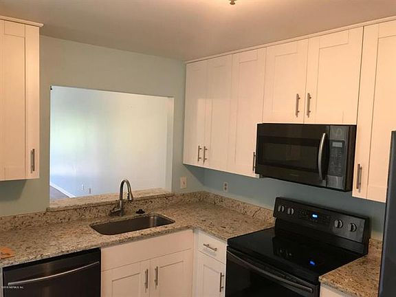 5th image of 3014 Sea Hawk Dr