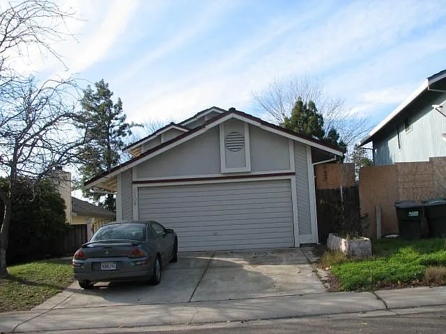 3309 Brownlea Cir photo 1