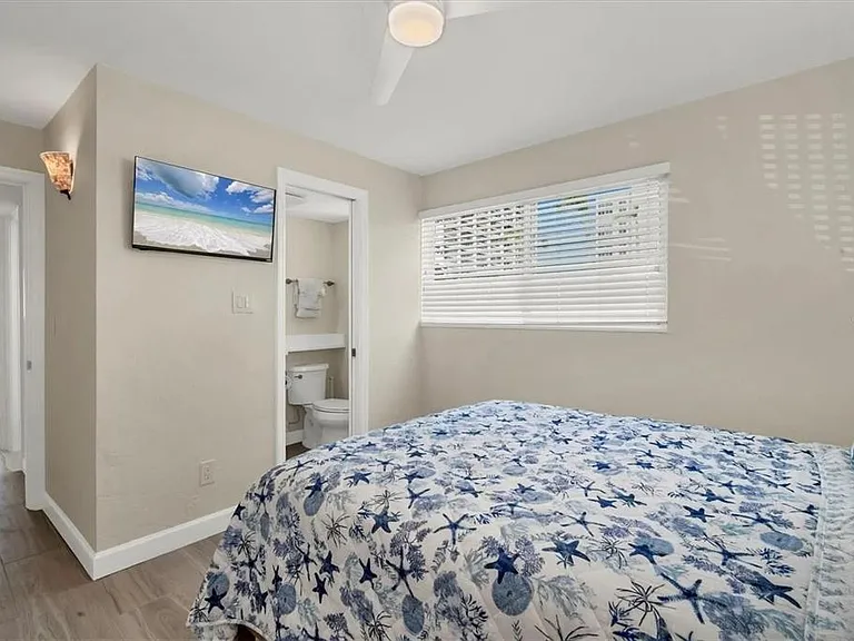 6006 Midnight Pass Rd #36 — Photo 20