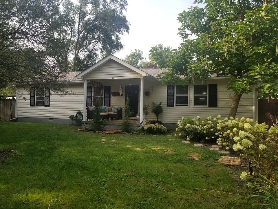 1st image of 182 Chaney St