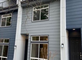 8321 NE 176th Ct UNIT 104, Kenmore, WA 98028