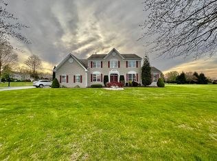 2 Lonnie Dr, Allentown, NJ 08501