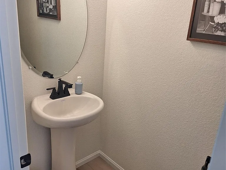 5741 Mammoth Ln — Photo 19