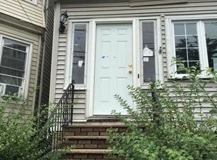 84 Smith St, Irvington, NJ 07111