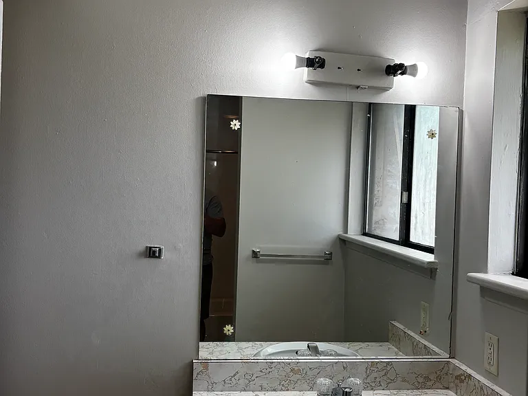 4650 Capital Ave SW #6 — Photo 5