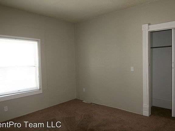 4th image of 726 17th St APT 1
