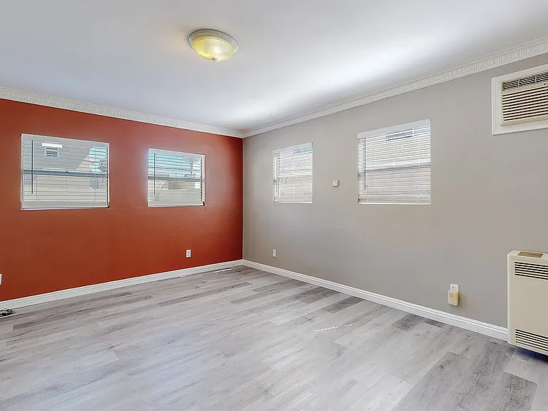 1818 N Kingsley Dr — Photo 42