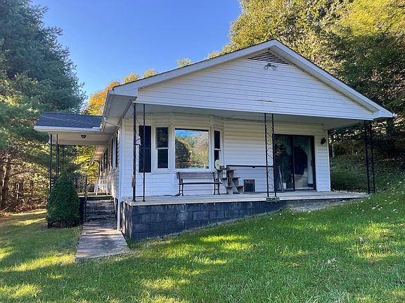 3rd image of 845 Halterman Hollow Ln