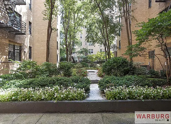 Sold by Warburg | media 13