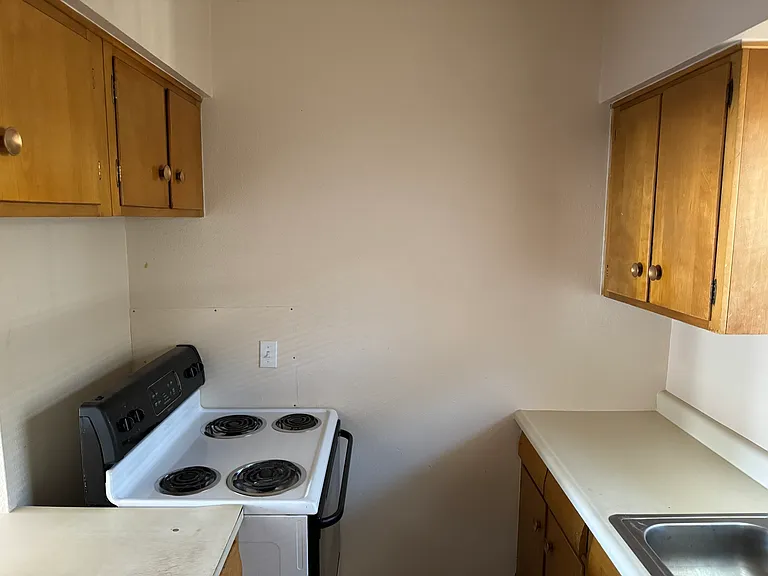 2602 N Fresno St #2 — Photo 4