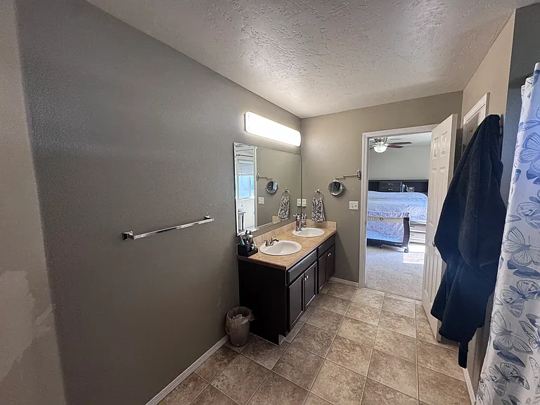 1131 SW Independence — Photo 36