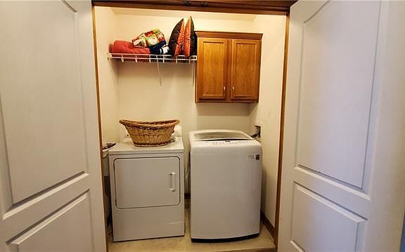 3rd image of 1613 NW Garrett Dr