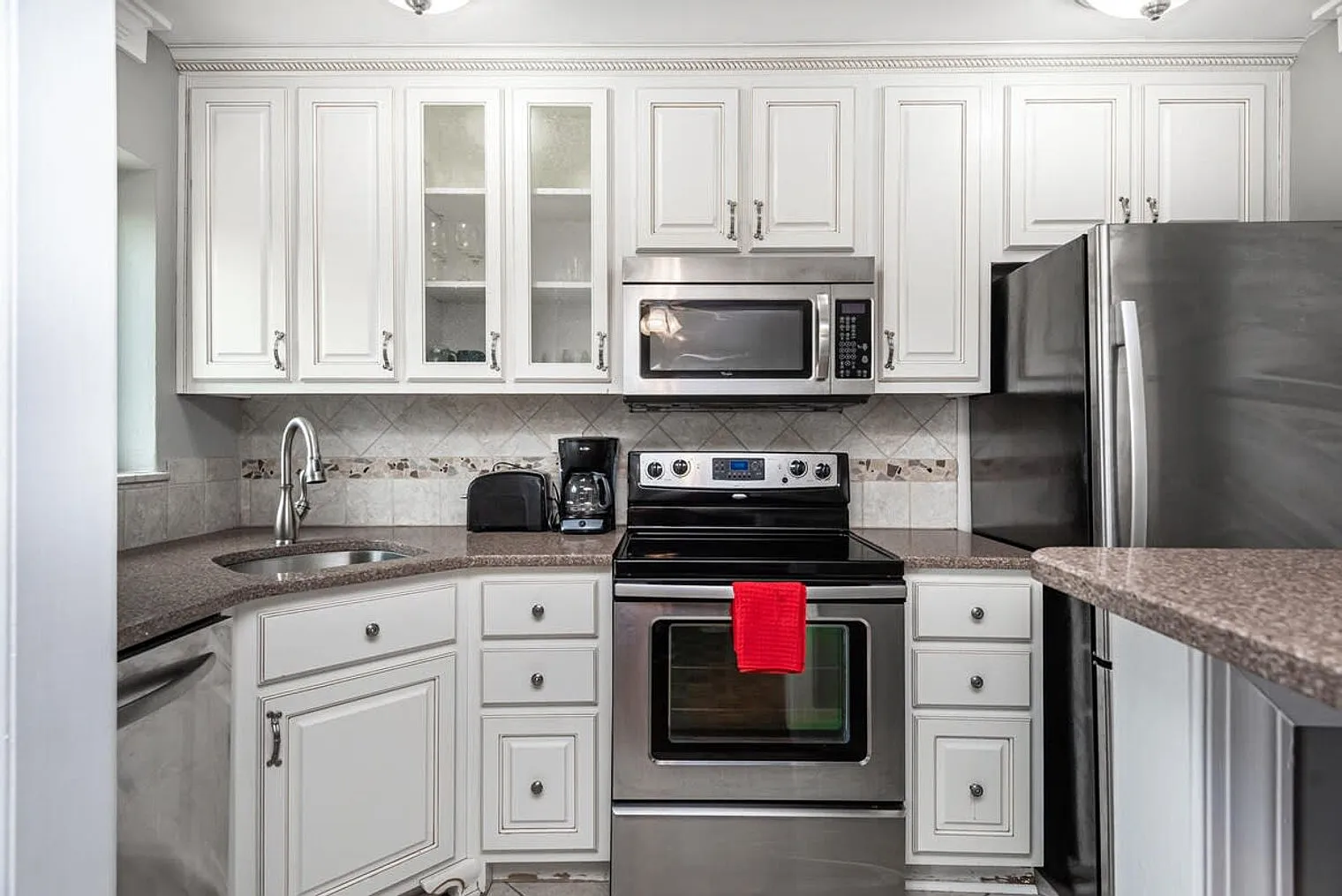 1 bed, 1.0 bath, 538 sqft, $2,867 — Photo 4
