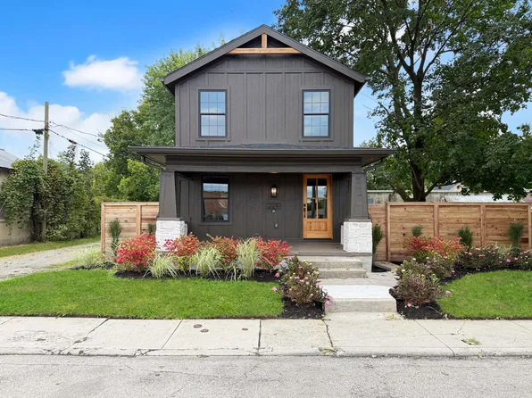 219 S Locust St, Urbana, OH 43078