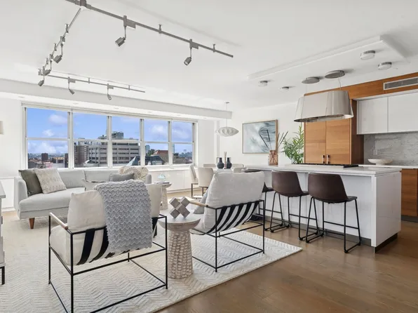 205 3rd Avenue 21H image 1 of 15