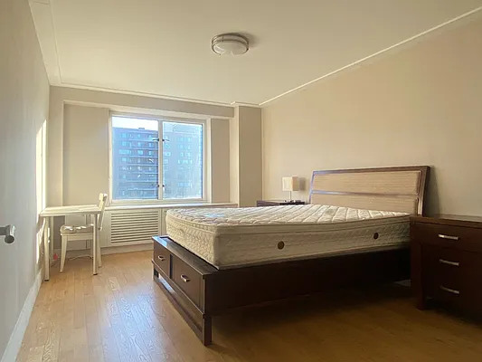 Rented by R New York | media 52