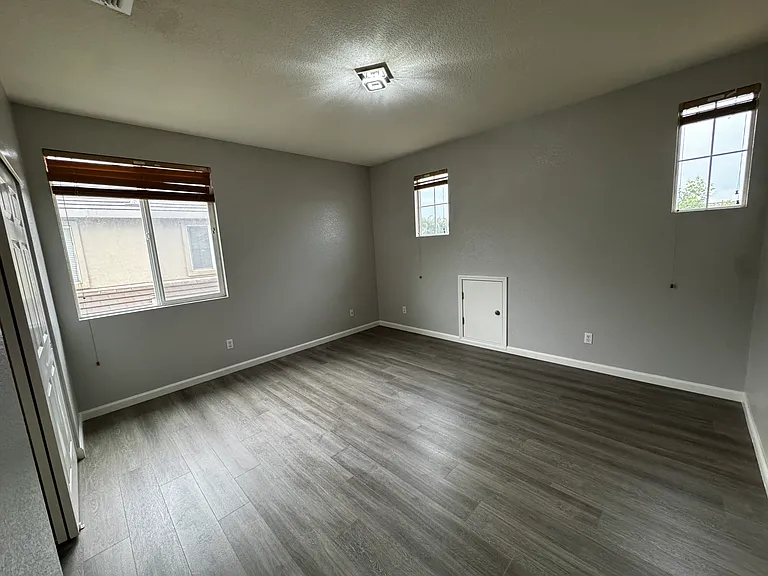 4361 Tahama Ln — Photo 6