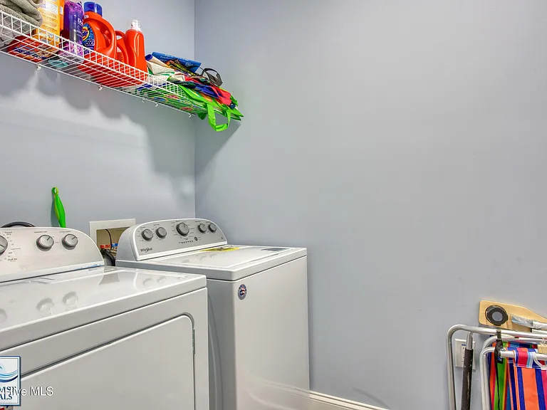 300 Gateway Dr #320 — Photo 22