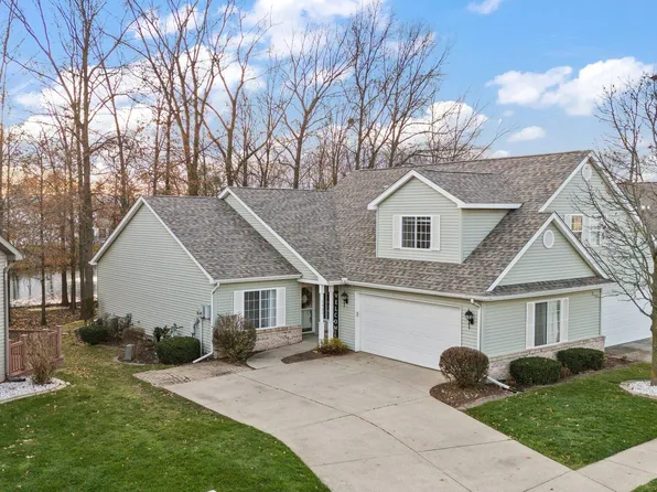 2901 Lakepointe Dr, Valparaiso, IN 46383