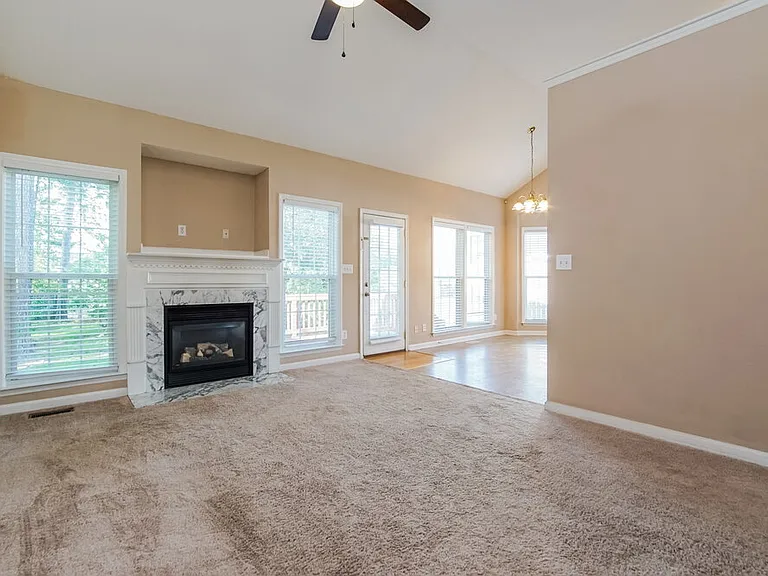 7137 Spanglers Spring Way — Photo 4