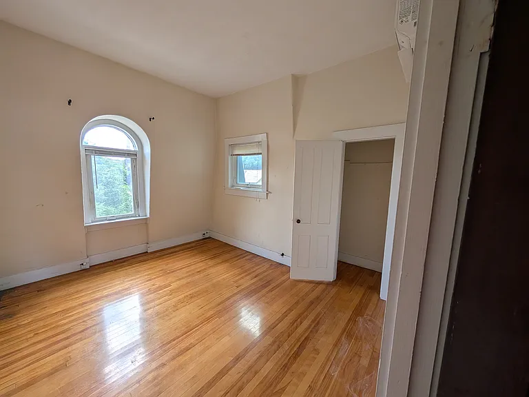 225 S Main St #301 — Photo 9