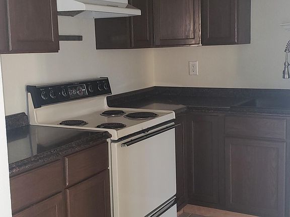 5th image of 4800 N Stanton St Unit 17