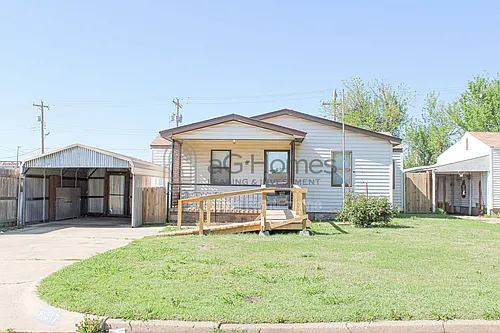 317 W Peach St Photo 1 317 W Peach St Photo 1