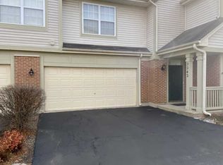 2242 Rockefeller Dr UNIT 2242, Geneva, IL 60134