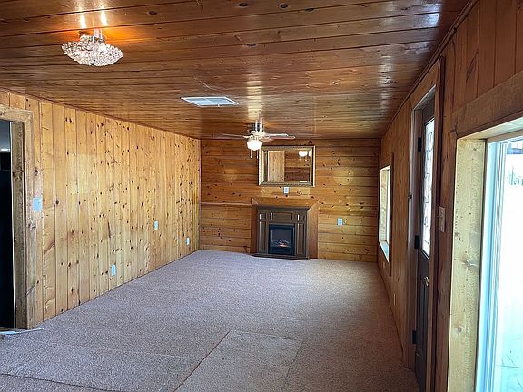 4th image of 323 E Cedar Ave