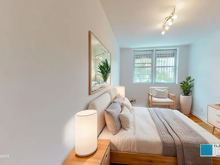 792 Metropolitan Ave #1L — Photo 3