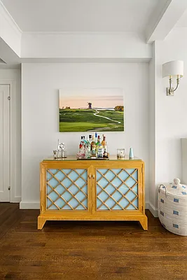 Sold by Compass | media 6