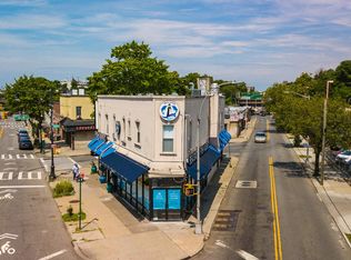 6425 Myrtle Ave, Glendale, NY 11385