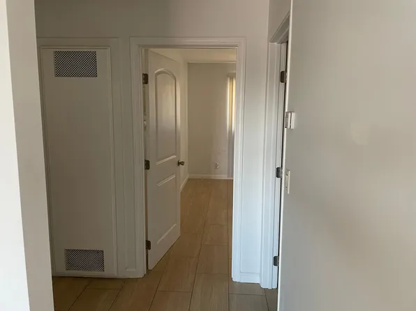 1559 W 205th St #3, Torrance, CA 90501