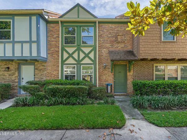 8222 KENSINGTON Square, Jacksonville, FL 32217