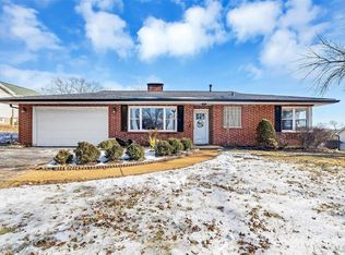 5524 Kerth Rd, Saint Louis, MO 63128