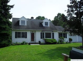 48 Harris Dr, Valatie, NY 12184