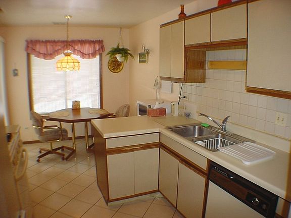 4th image of 1621 W Pheasant Trail Dr Unit 3