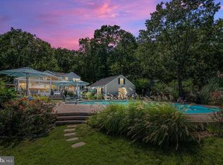 1326 W River Rd, Shady Side, MD 20764