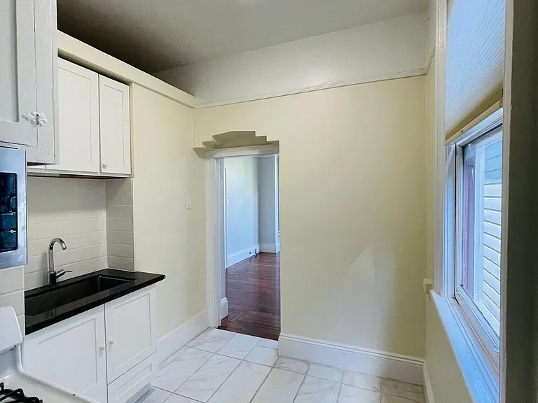 2908 Folsom St #3 — Photo 7