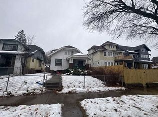 2867 N 40th St, Milwaukee, WI 53210