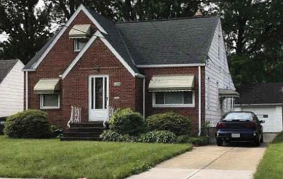25500 Shoreview Ave photo 1
