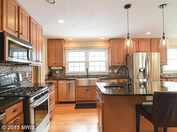 5th image of 8310 Guinevere Dr