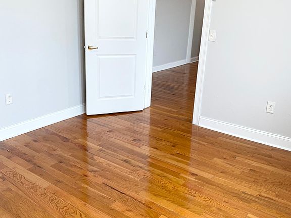 4th image of 401 53rd St APT 21