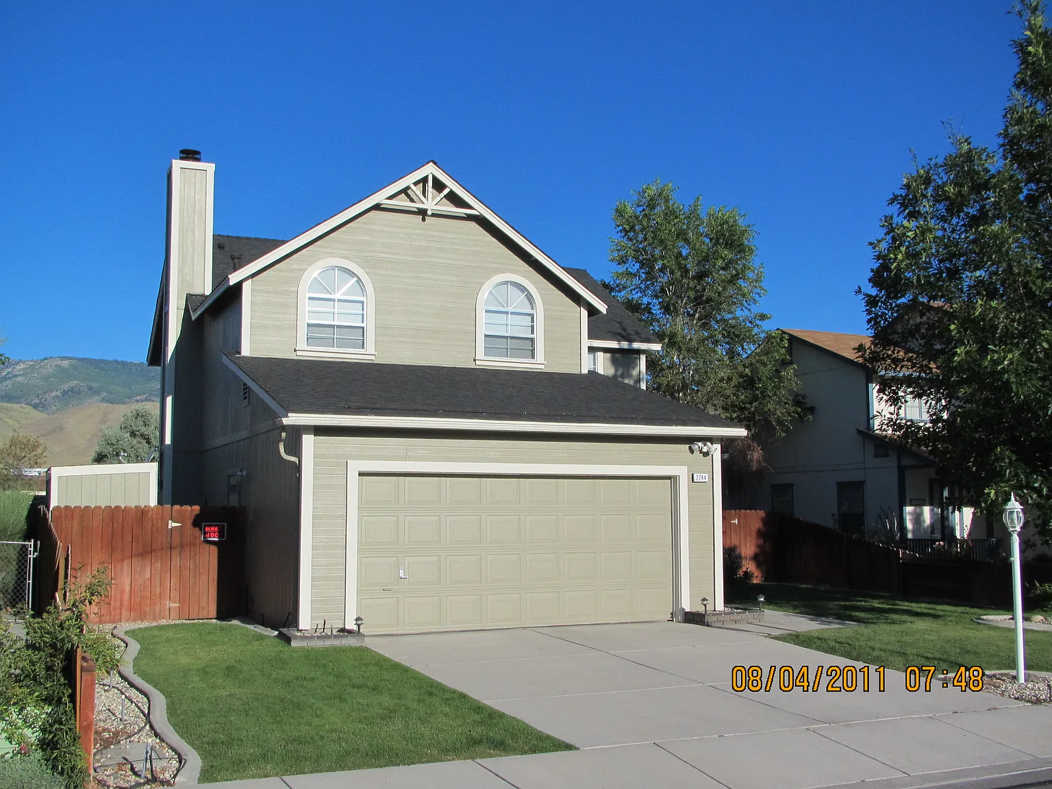 2744 Pinebrook Dr photo 1