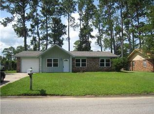 604 Meadow Dr, Diberville, MS 39540