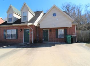 2581 Bowman Dr #B, Springdale, AR 72762