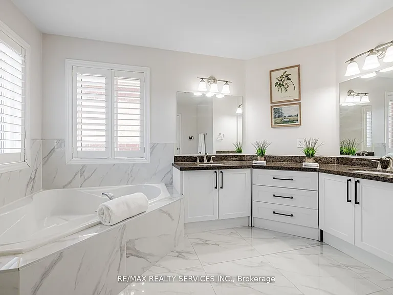 28 Siena Dr — Photo 39